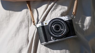 Fujifilm X-M5 拍 Vlog 聲畫俱備：6.2K30p 影片、三收音咪和直度影片