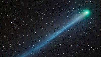 千年後再現身！「檸檬彗星」絕美離子尾奇觀震撼鏡頭