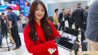 Lenovo  Legion Go Fold 概念遊戲平板四種玩法！連同 Moto 首款大摺 Razr Fold 登場