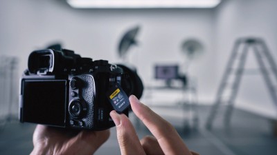 有錢都買唔到？Sony 突發宣佈多款記憶卡「截單」，背後兇手又係 AI？