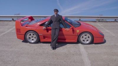 Lewis Hamilton 圓夢入手 F40！極速 5 個月完成翻新？