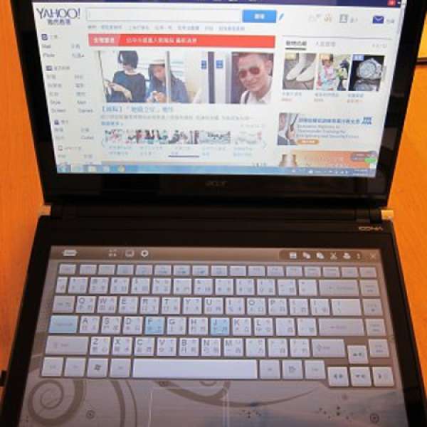 Acer ICONIA 6120 Dual-Screen Touchbook (very Rare), not VAIO Lenovo