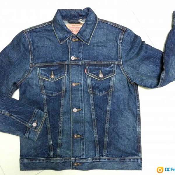 Levi's denim jacket  M size