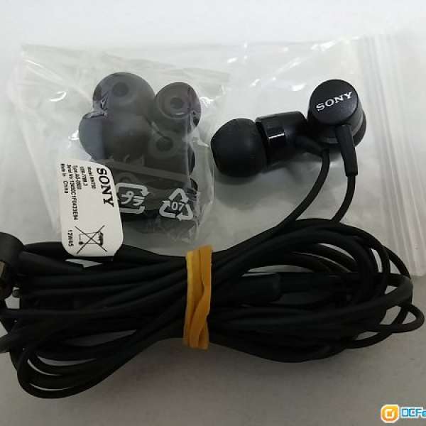 SONY earphone headset + micro USB cable