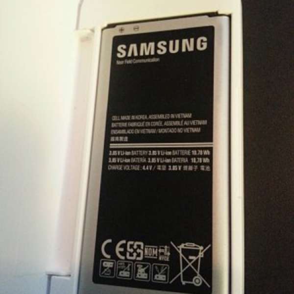 SAMSUNG Galaxy S5 原裝差電盒及電池95%new