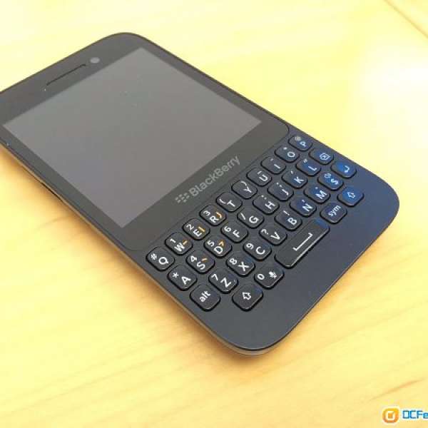 Blackberry Q5 95% New