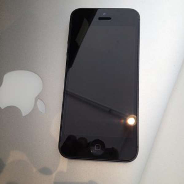 iPhone 5 16GB Black 90% new