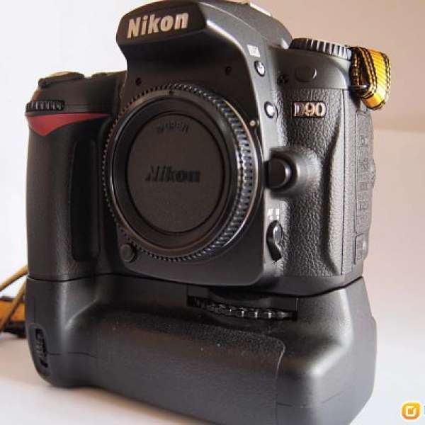 NIKON D90