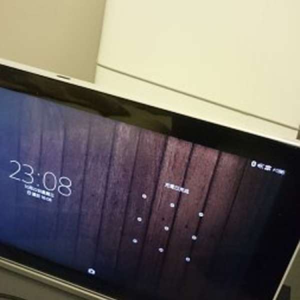 Sony Xperia Z Tablet 32GB WIFI 連原廠SONY 機套,叉座