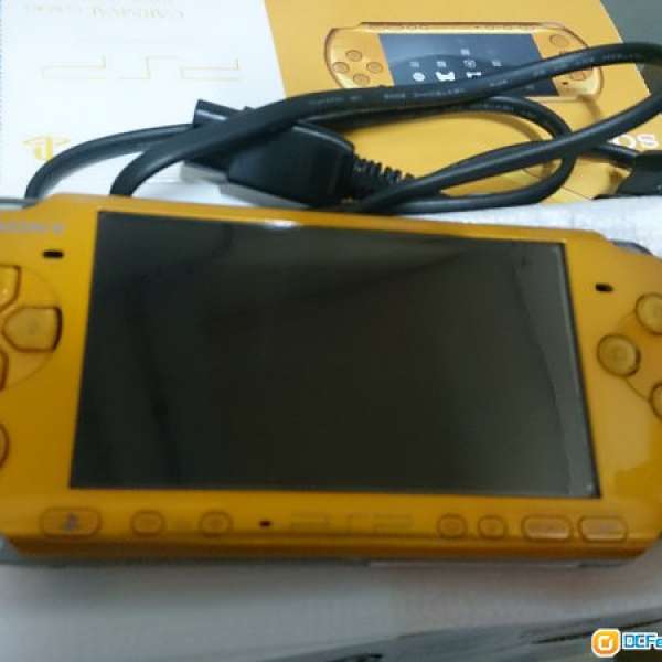 PSP 3000 金色