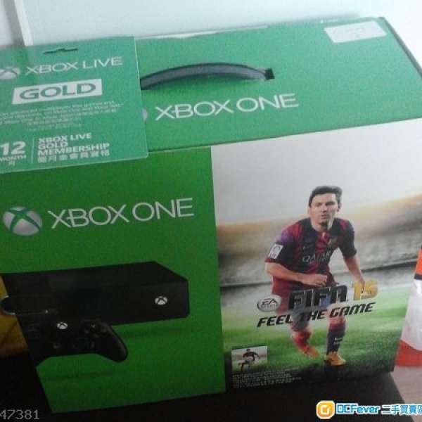 Xbox One《FIFA 15》同捆套裝 連12 個月Xbox Live 金會員訂閱卡1張