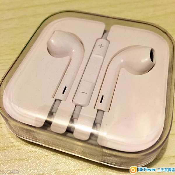 全新 Apple EarPods 配備遙控及咪高風