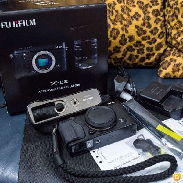 90% New Fujifilm X-E2 Body with GARiZ Half Case