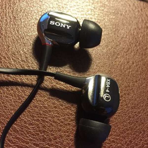 Sony XBA-4ip 4單元動鐵耳機 iOS 版