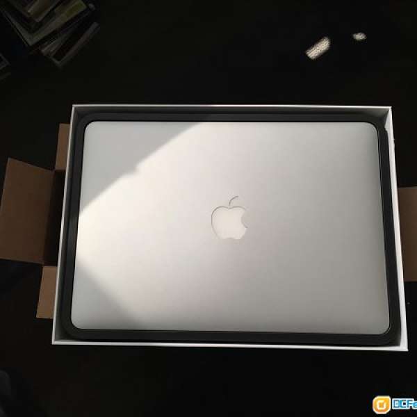 MacBook Air 2012 i5 1.8G, 8GB ram, 256GB SSD,有保 apple care