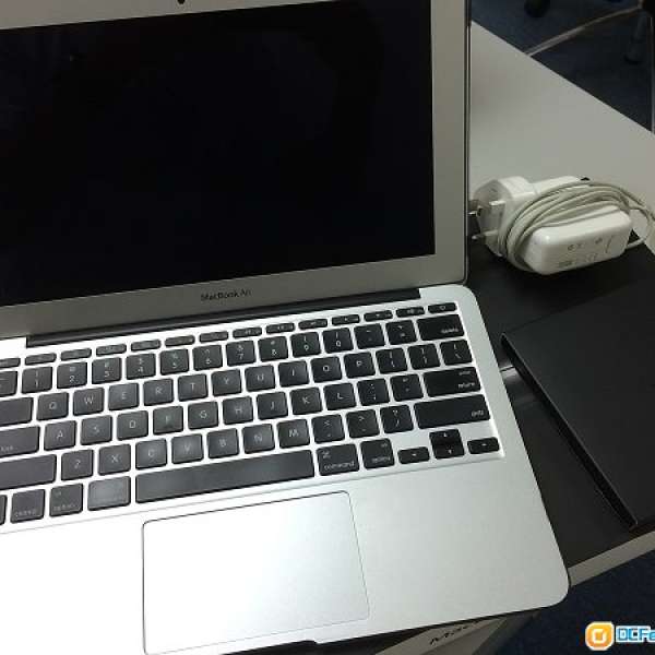Macbook Air 11" mid 2011, 64 GB