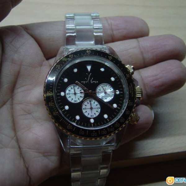 新淨 TOY WATCH 六針計時 手錶,只售HK$180(不議價)