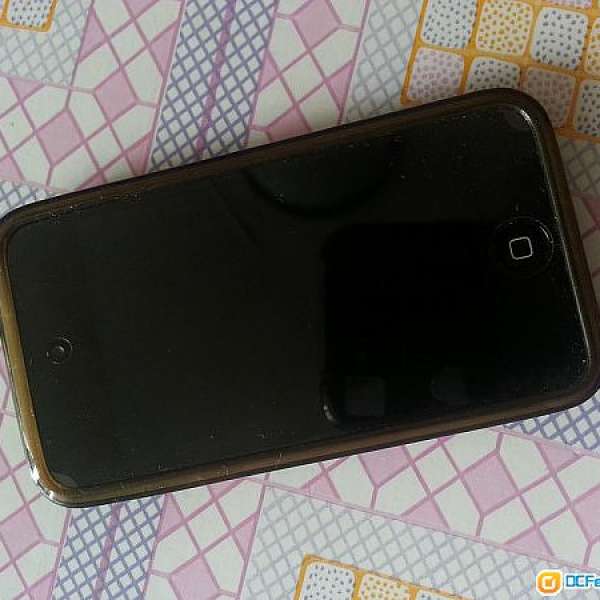 iPod Touch 4 8GB 行機 黑色