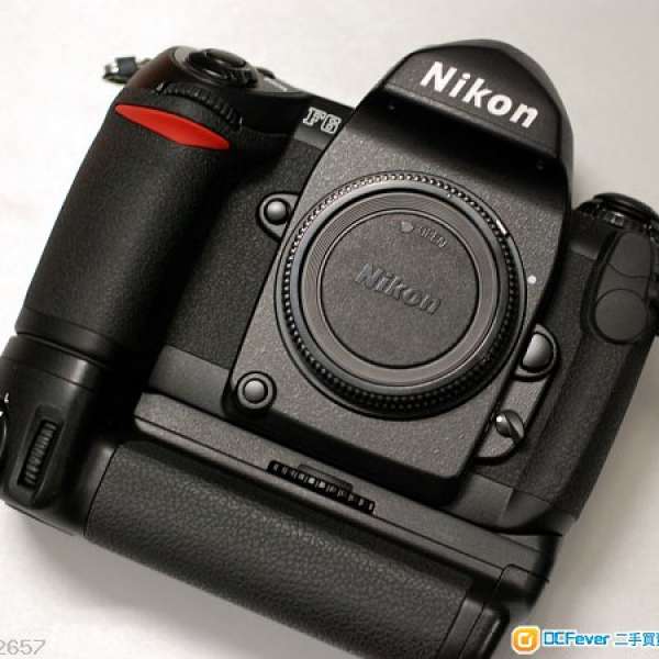 Nikon F6 + MB-40 LNIB