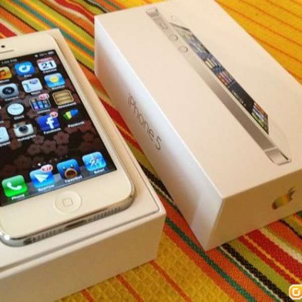 iPhone 5 32G 白色，極新 無花 已貼玻璃貼