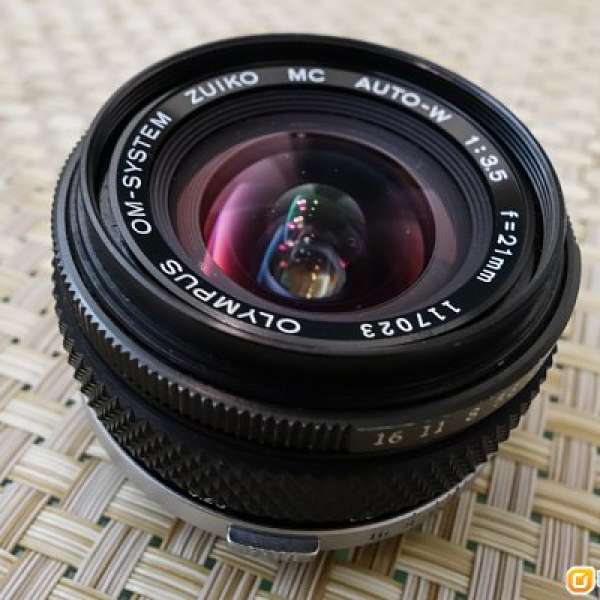少有Olympus MC Zuiko 21mm f3.5 (Canon EOS, Sony NEX Alpha可用)