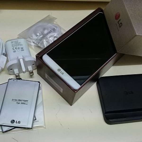 LG G3 白色 32GB , 2粒原裝電, 黑色原裝坐充及原裝金色機套