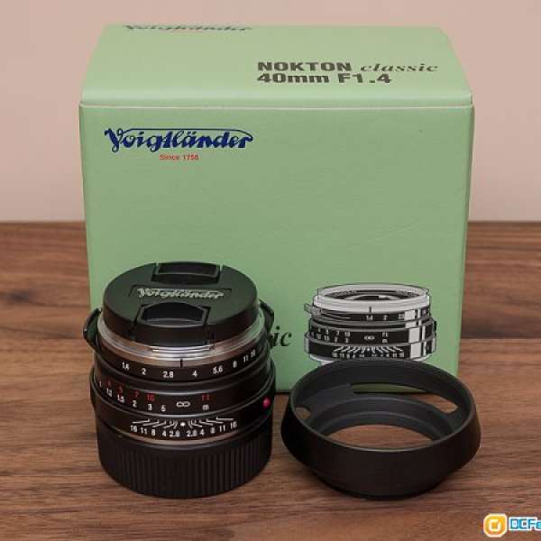 Like New Voigtlander Nokton 40mm F1.4 Classic M-mount with Hood