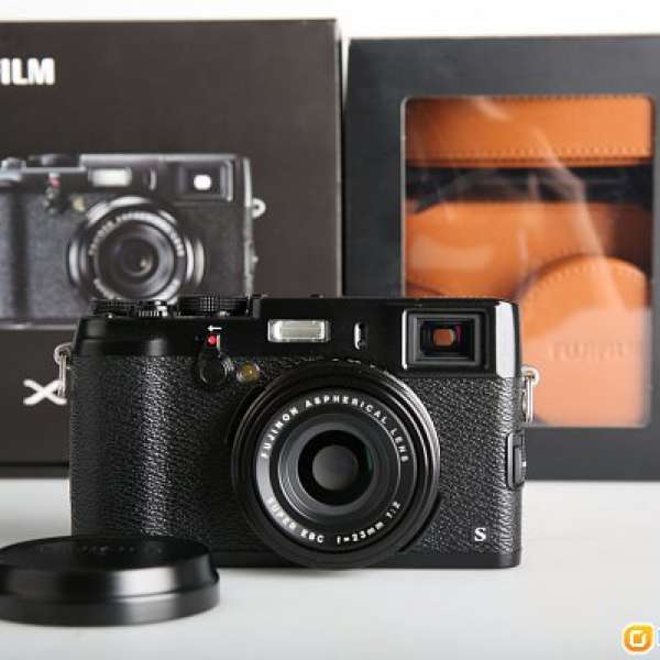 Black Fuji X100s, 黑色 Excellent Condition with HK warranty