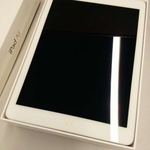 99% New 最新 Apple iPad Air Retina 16GB White