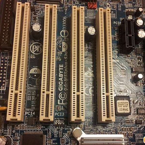 Gigabyte GA-M55plus-S3G mother board + AMD Athlon64 3500 CPU