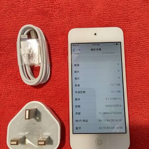 98% NEW iPod touch 5 16GB 紅色  有配件 香港行貨  官方保養至2015年10月1號