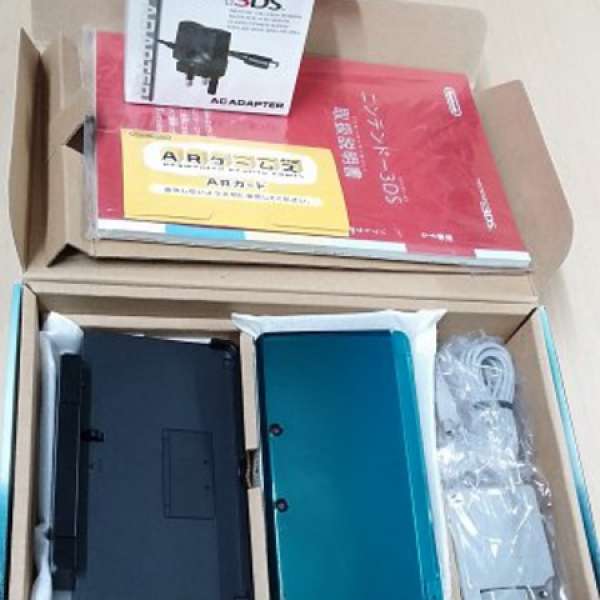 [再減價!] 賣: 95%新 日版 湖水綠色3DS v4.4/有盒有牛/可玩破解MH4G!