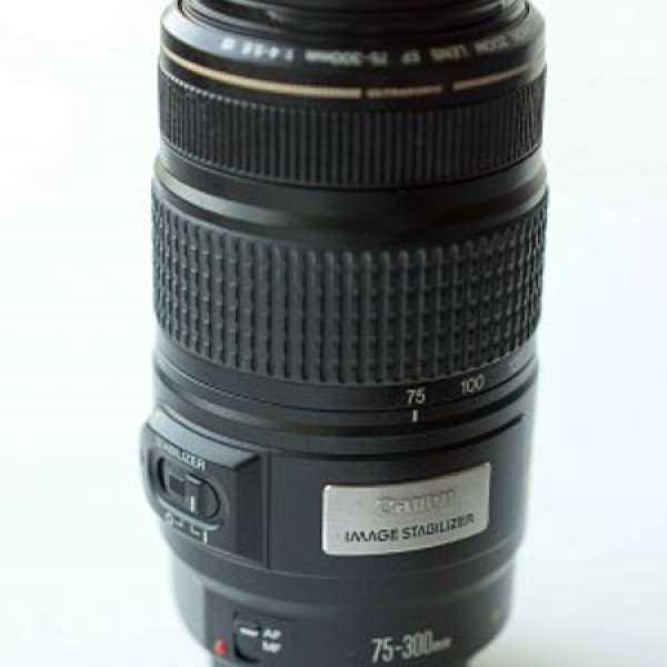 Canon EF 75-300mm 1:4-5.6 IS