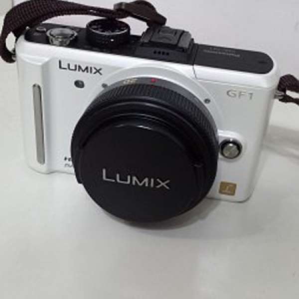 Panasonic Lumix GF1 + 20mm f1.7