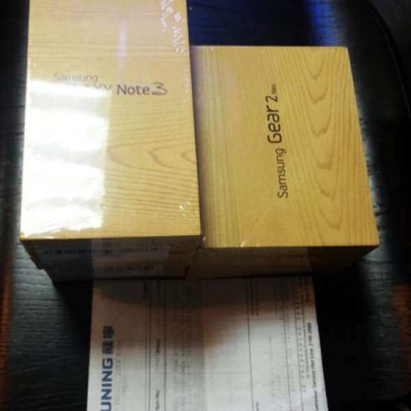 出售未開盒Samsung Note 3 N9005 16GB LTE 黑,白,金粉紅 加 Gear 2 Neo 黑，灰 行貨...