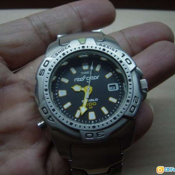新淨 TIMEX REEF GEAR 重鋼 潛水 夜光 日曆 夜燈手錶,只售HK$180(不議價)