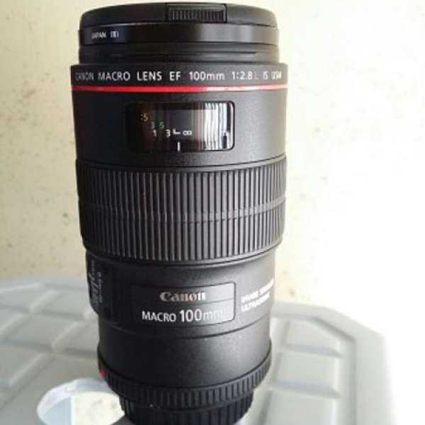 canon 100mm f2.8L is usm