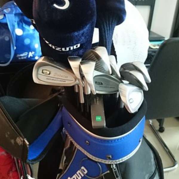 Mizuno full set of golf (90% New)