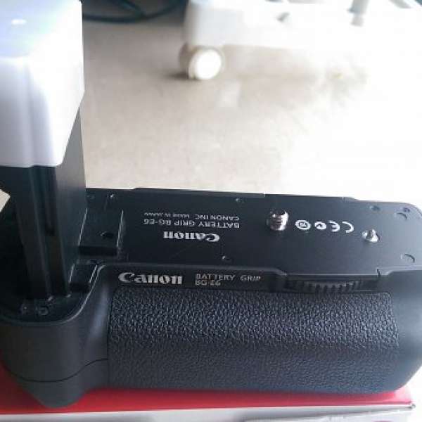 原廠直倒 for Canon 5D2 5D Mark II 98% new battery grip BG-E6