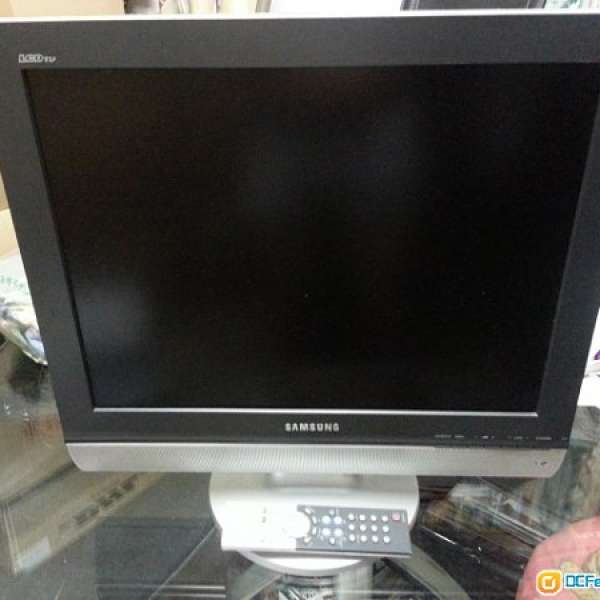 Samsung 20" TV /  Monitor