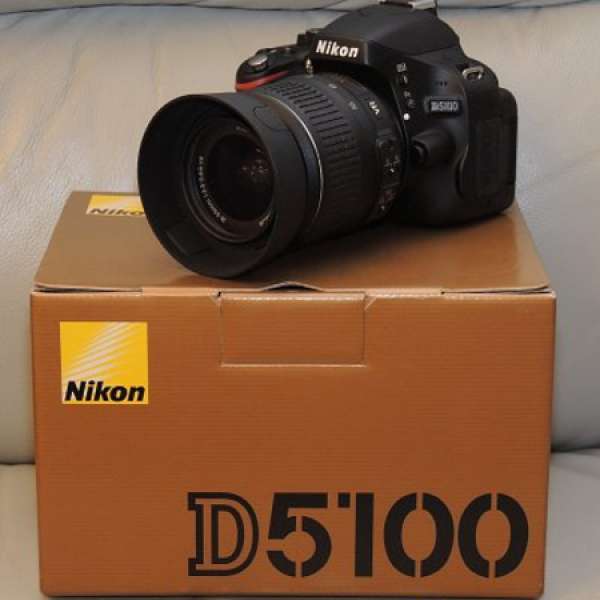 Nikon D5100 Body and LENS
