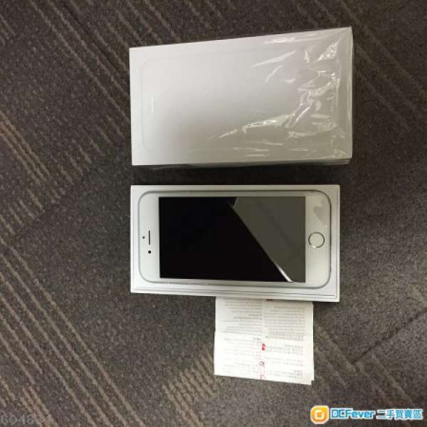 iPhone 6 64GB silver 4.7 細銀 16/12己開盒試用過，同新一样