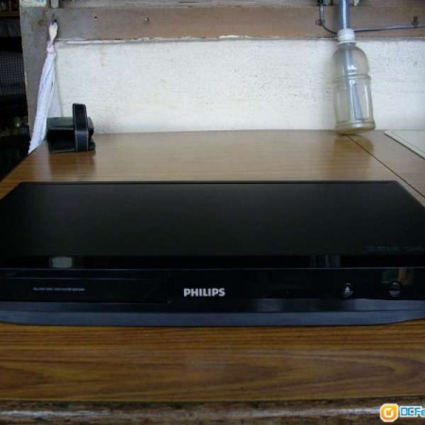 Philips BDP 2600 讀碟皇