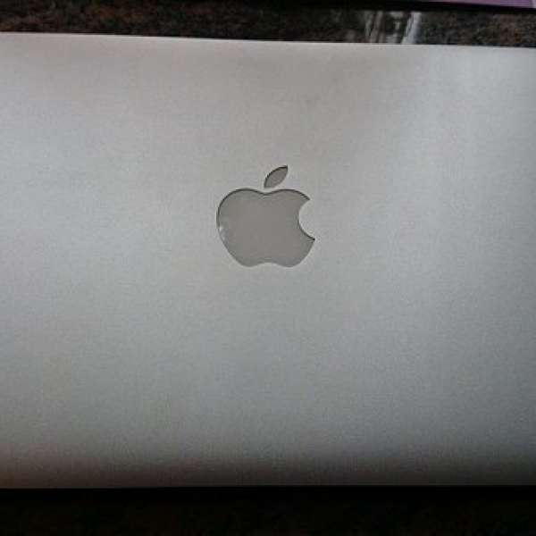 apple mac air 11寸2011 64gb 99%新