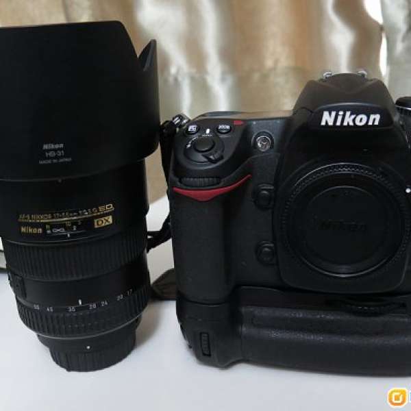 Nikon D300 body + MB-D10 and AFS 17-55mm F/2.8
