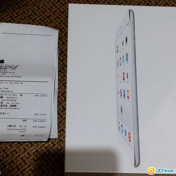 全新原封 ipad mini 2 wifi 32gb silver 保養至2015年12月18日