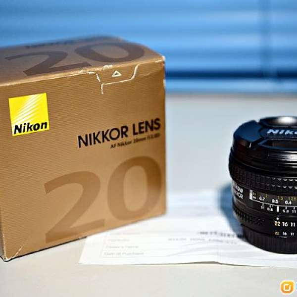 Nikon AF Nikkor 20mm f/2.8D