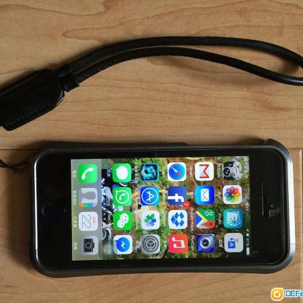 iPhone5s 64G 黑 送鋁包外殼