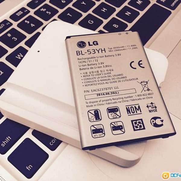 LG G3 [9成新] 原廠 電池 及 叉座