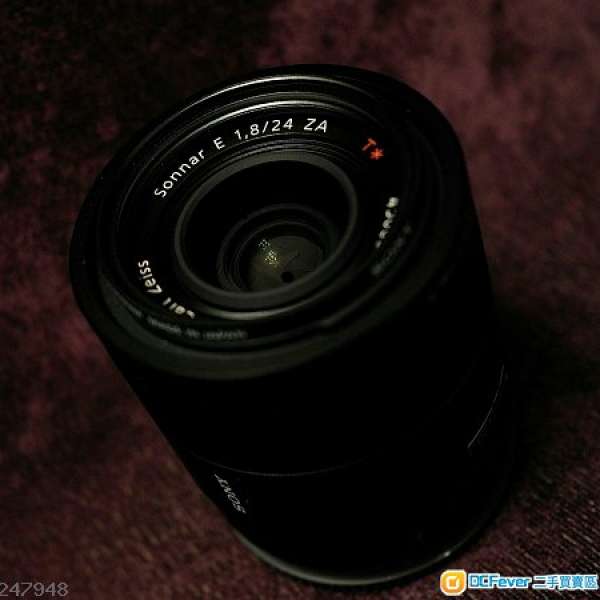 Sony SEL24F18Z Carl Zeiss E-mount + Sony VF-49MPAM